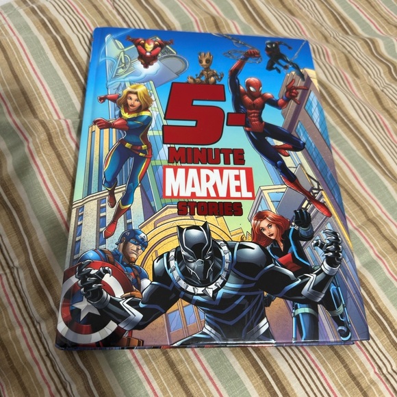Marvel Other - Marvel 5-Minute Stories Book with Red and Blue Cover